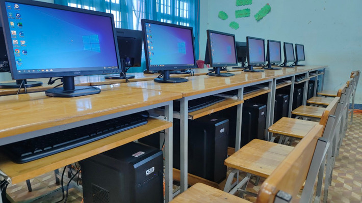 HKC được chọn là đơn vị cung cấp và lắp đặt phòng học tin của Trường THPT Phạm Văn Đồng ở Gia lai
