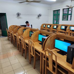 HKC lắp đặt phòng máy tính giảng dạy tại Trường Cao Đẳng Công Nghiệp Cao Su.